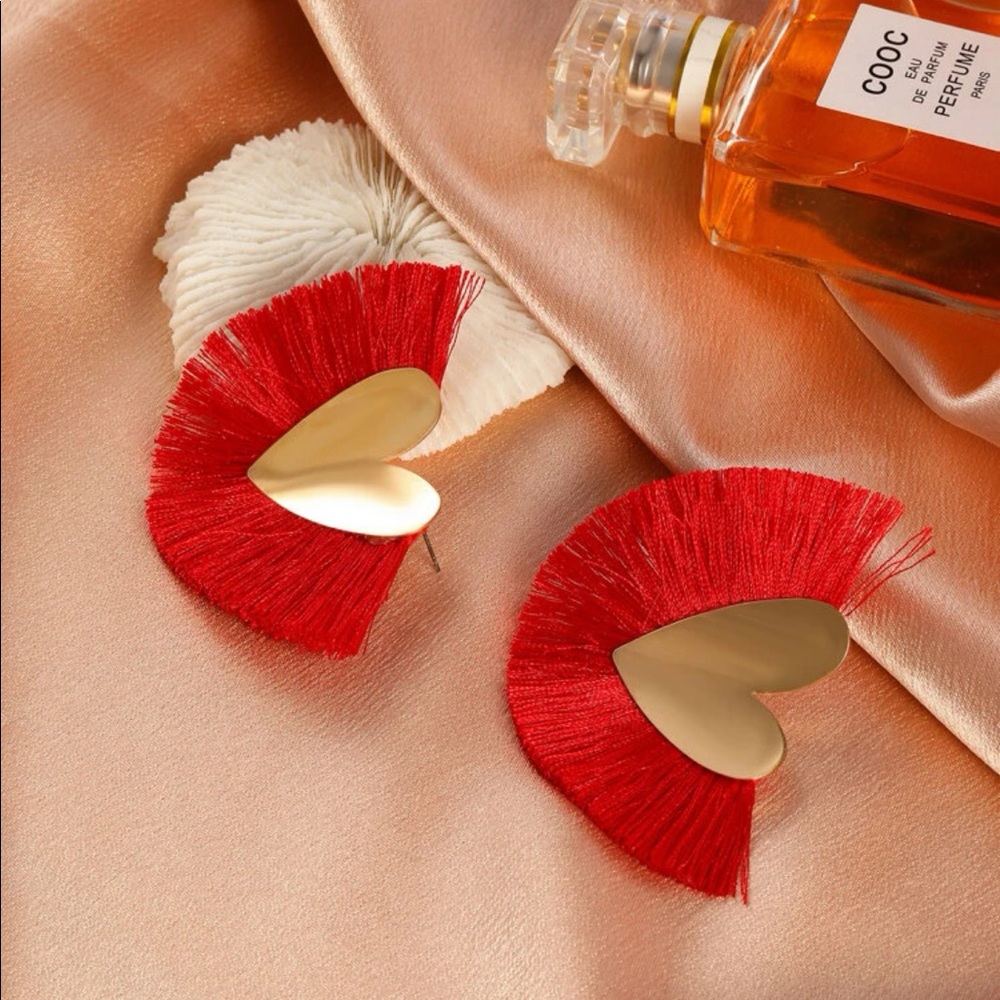 7/$35♥️Luxe Golden Fringed Hearts | Red Fringe Tassel Dramatic Bold Statement ♥️ - Picture 6 of 12